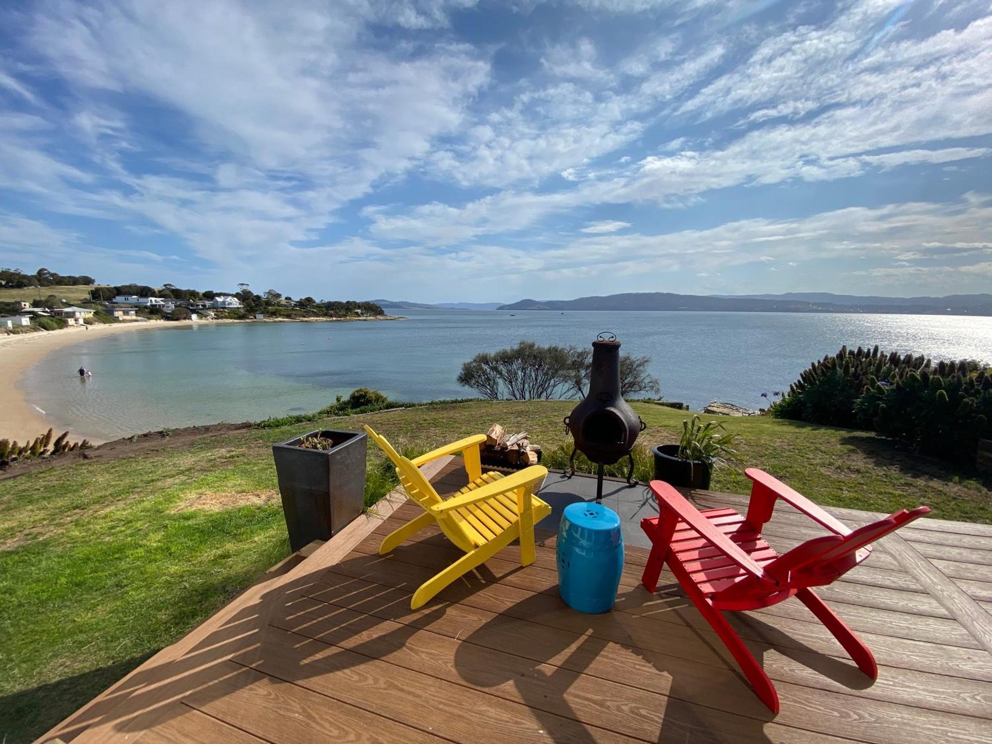 Beach Buoy Opossum Bay South Arm Экстерьер фото